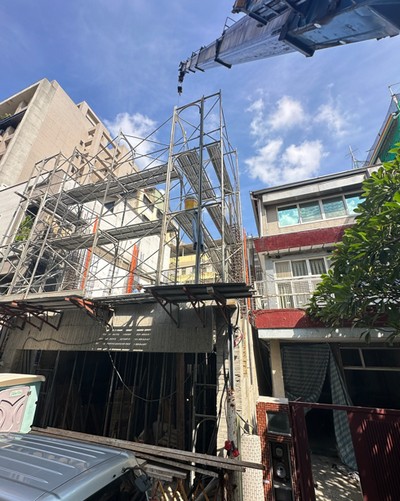 高雄鷹架吊掛,, 高雄連續壁吊掛安裝工程, 高雄市新興區吊車
